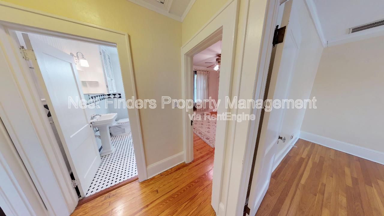 Charming Riverside Upstairs Unit Just Steps from Five Points! property image