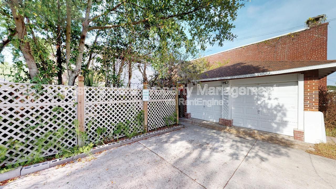 Charming Riverside Upstairs Unit Just Steps from Five Points! property image