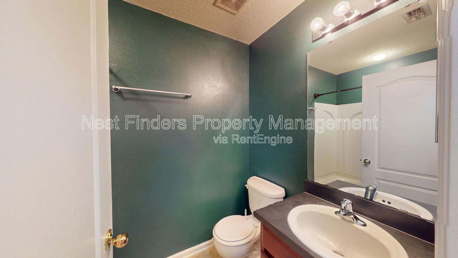 Charming 2 bedroom, 2.5 bathroom townhome for rent in Biscayne Bay. property image