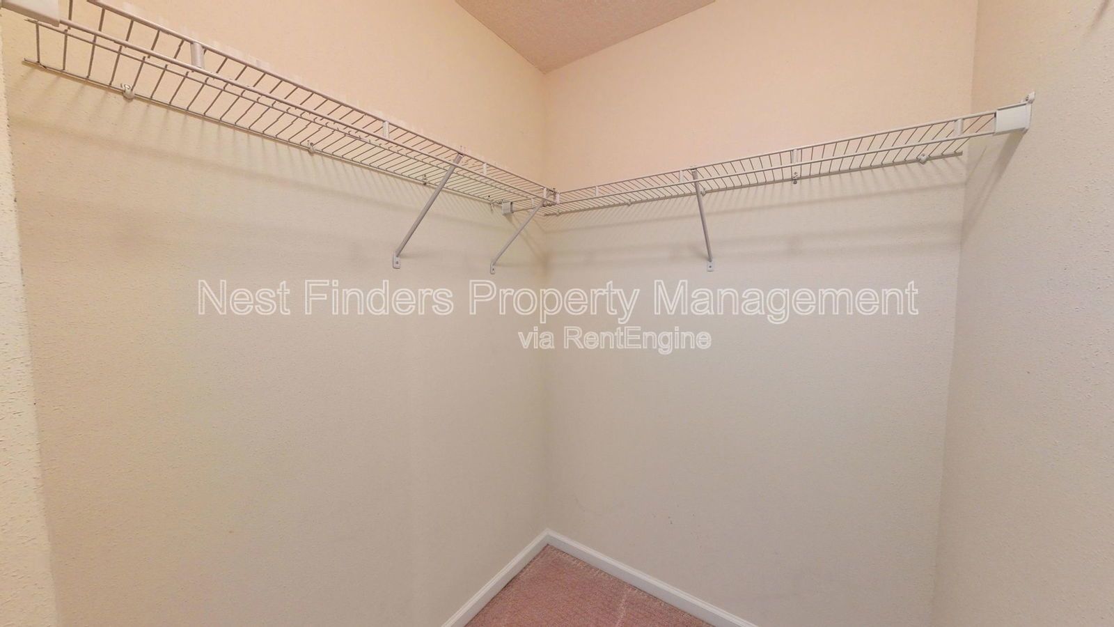 Charming 2 bedroom, 2.5 bathroom townhome for rent in Biscayne Bay. property image