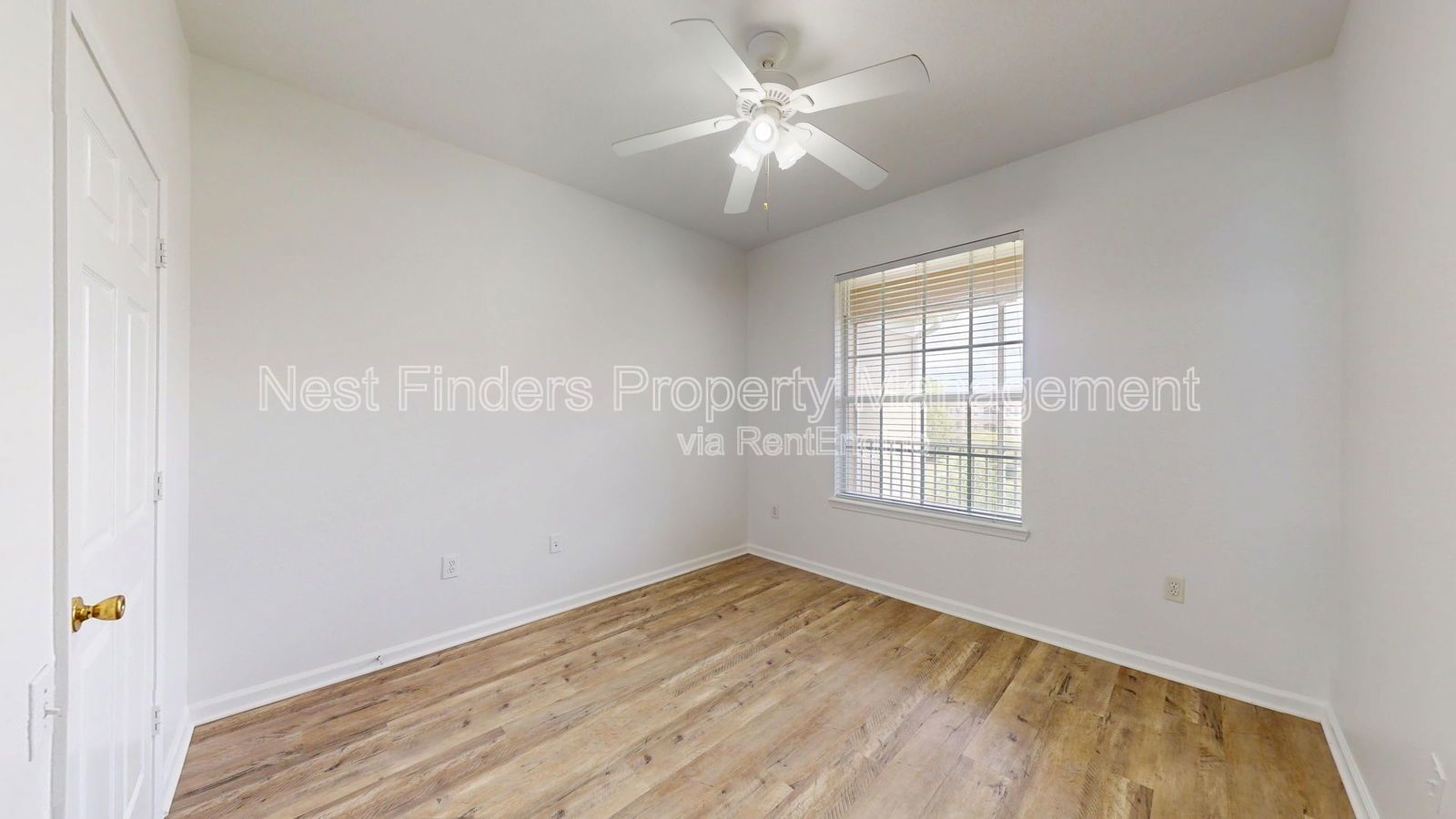 Beautifully updated 2 bed, 2 bath third-floor condo in the gated Stonebridge community. property image