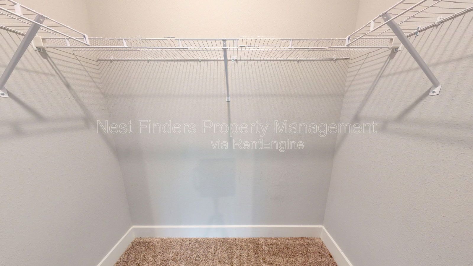 Stunning 3-Bedroom, 2.5-Bath Villa in The Villas at Kettering – eTown! property image