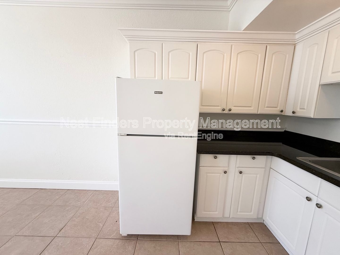 Discover urban living at its finest with this spacious studio apartment in the heart of downtown Jacksonville! property image
