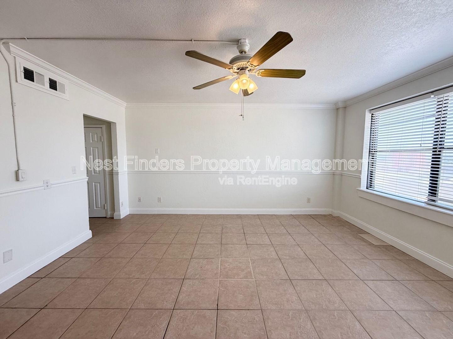 Discover urban living at its finest with this spacious studio apartment in the heart of downtown Jacksonville! property image