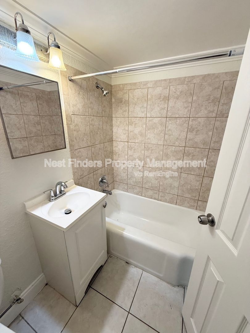 Discover urban living at its finest with this spacious studio apartment in the heart of downtown Jacksonville! property image