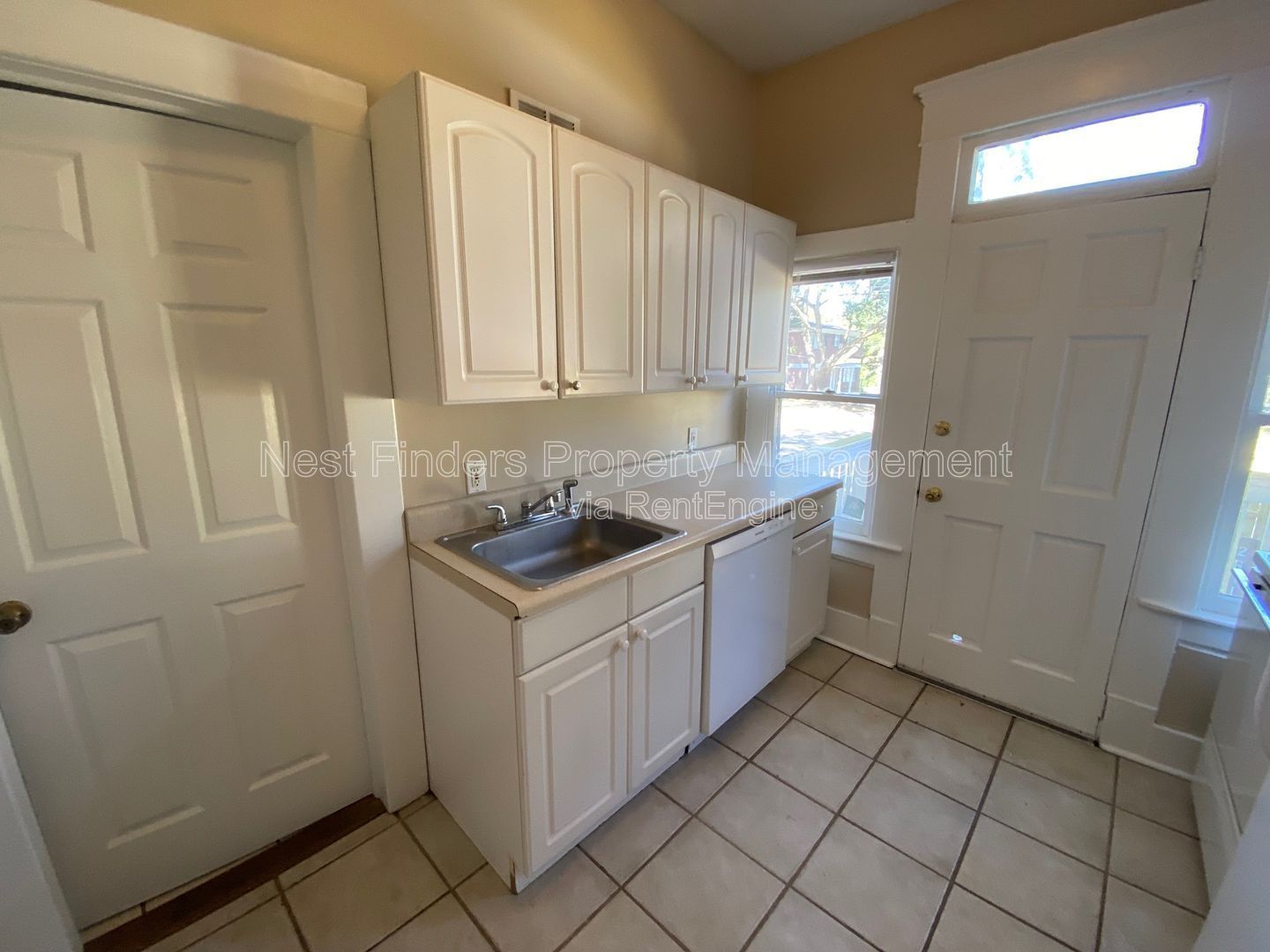 Nice 2 bedroom, 1 bathroom unit for rent in Riverside! property image