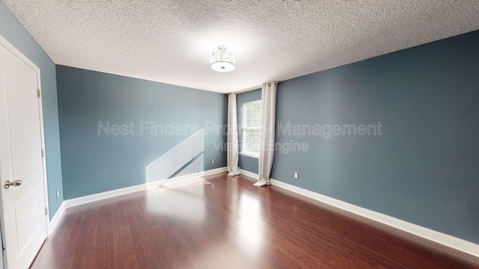If you are looking for a spacious home -- look no further! property image