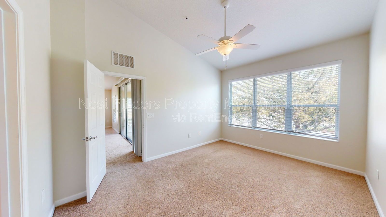 Spacious 2 bedroom plus den, 2 bathroom condo for rent in Twinleaf at Bartram Park! property image