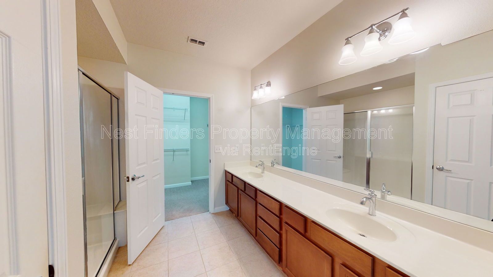 Spacious 2 bedroom plus den, 2 bathroom condo for rent in Twinleaf at Bartram Park! property image