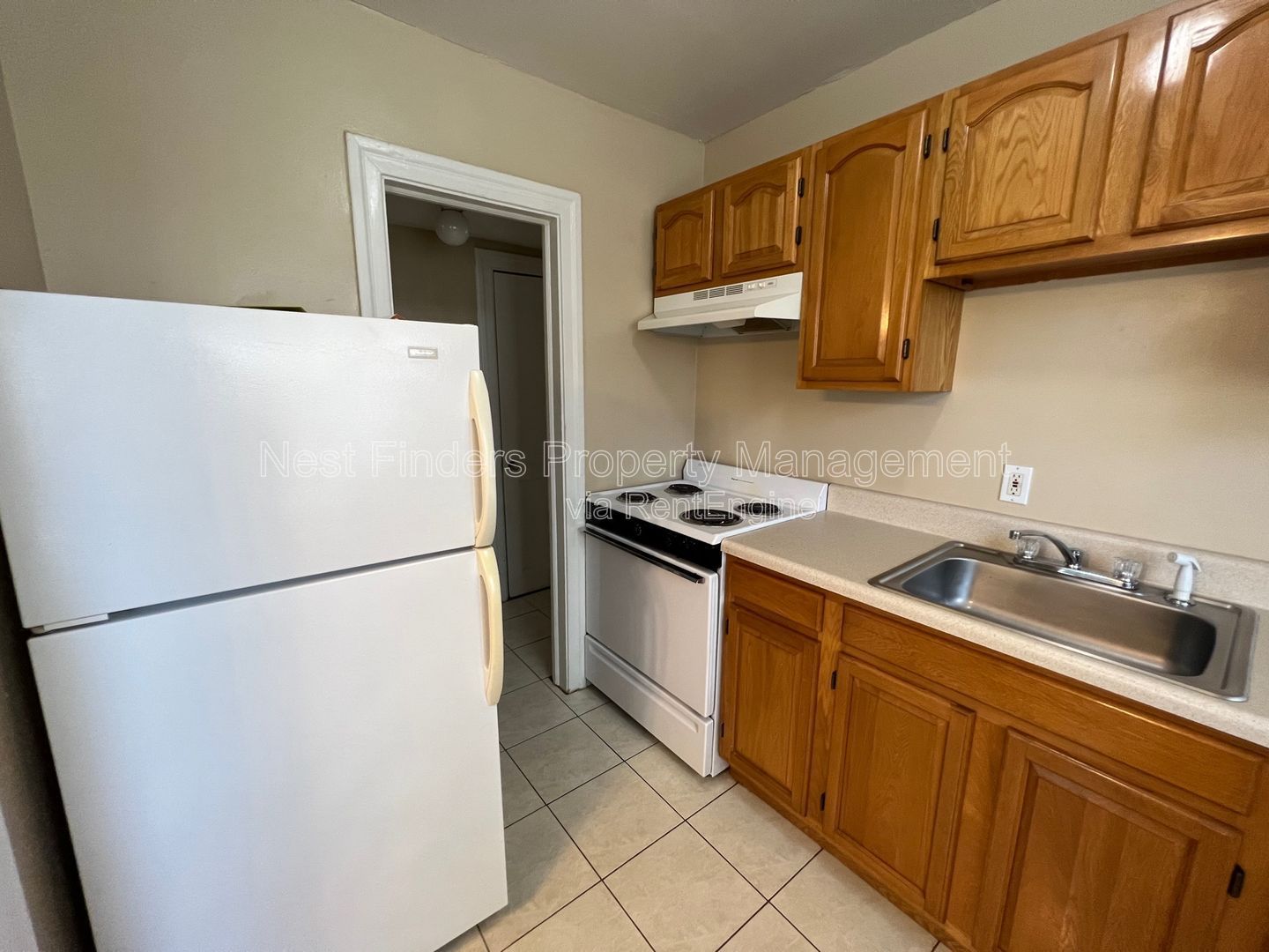 Charming 1 bedroom, 1 bathroom duplex in the historic area of Riverside! property image