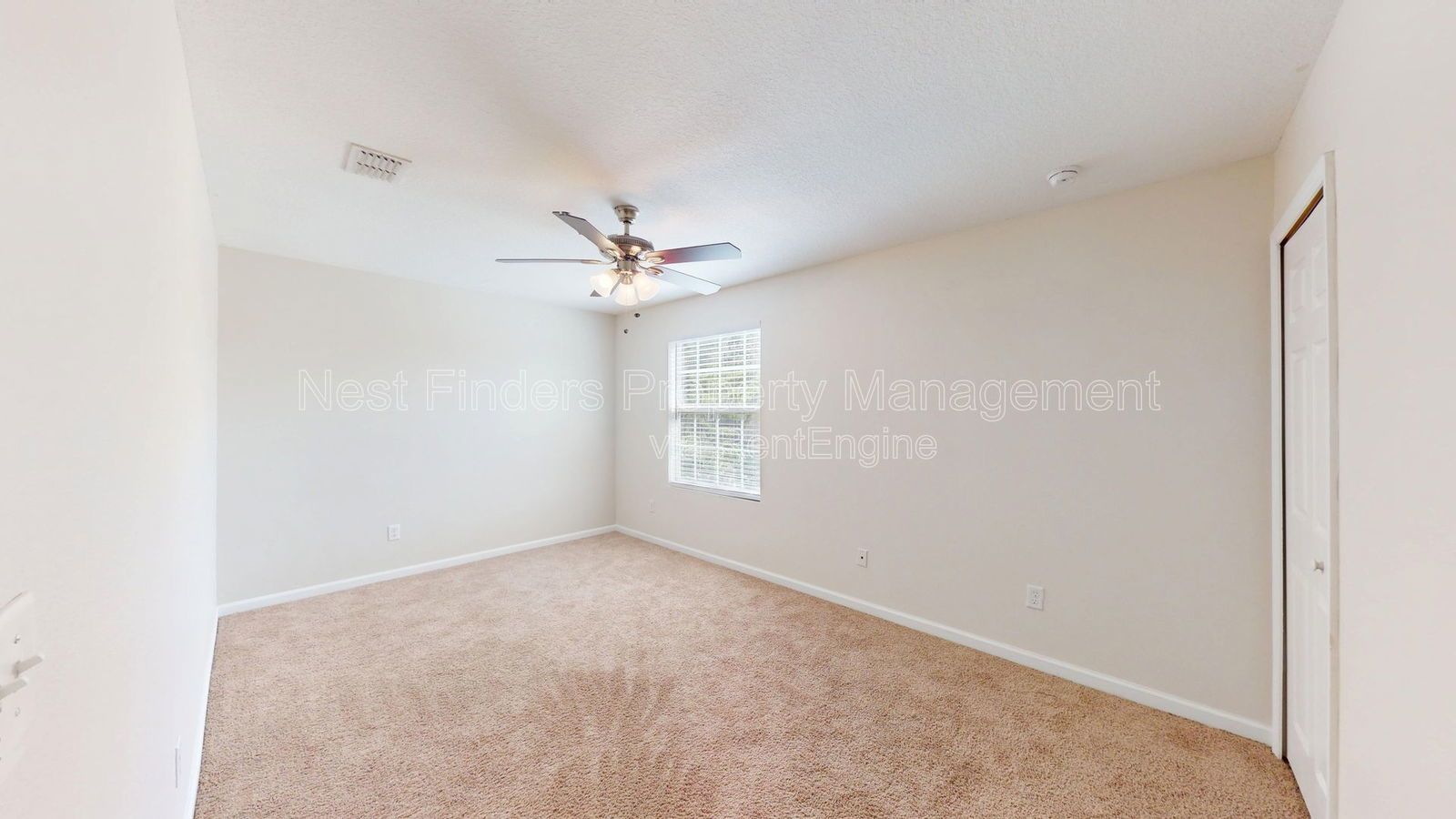 Spacious 4-Bedroom Home in Magnolia Glen! property image