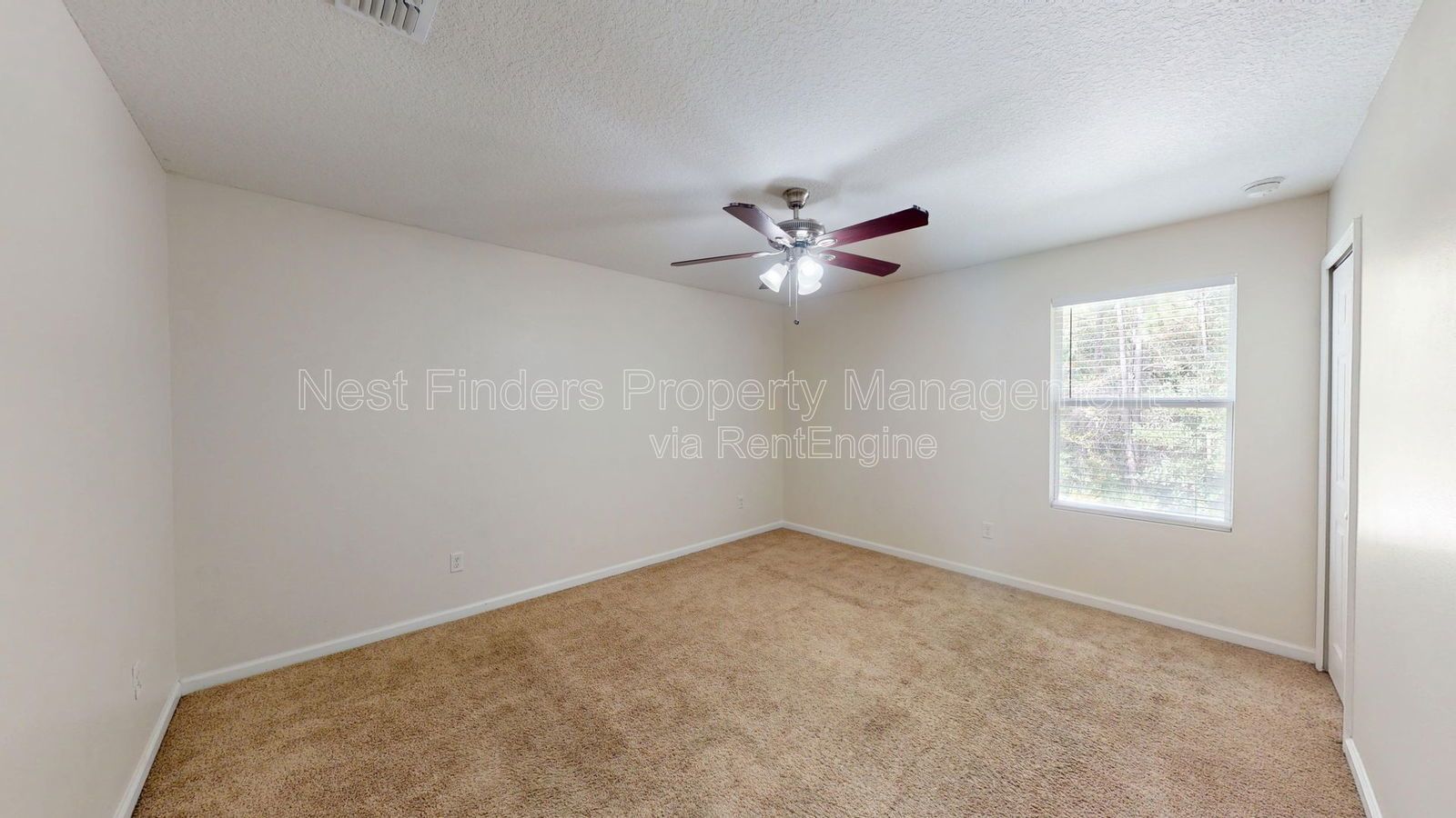 Spacious 4-Bedroom Home in Magnolia Glen! property image