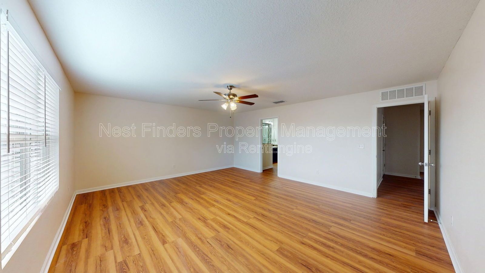 Spacious 4-Bedroom Home in Magnolia Glen! property image