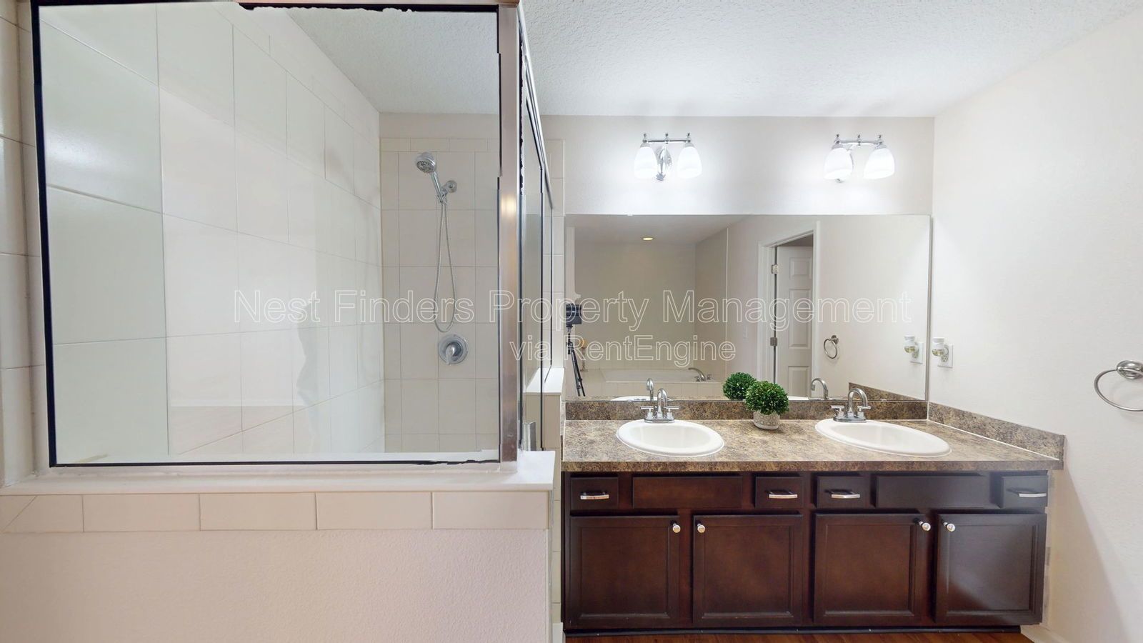 Spacious 4-Bedroom Home in Magnolia Glen! property image