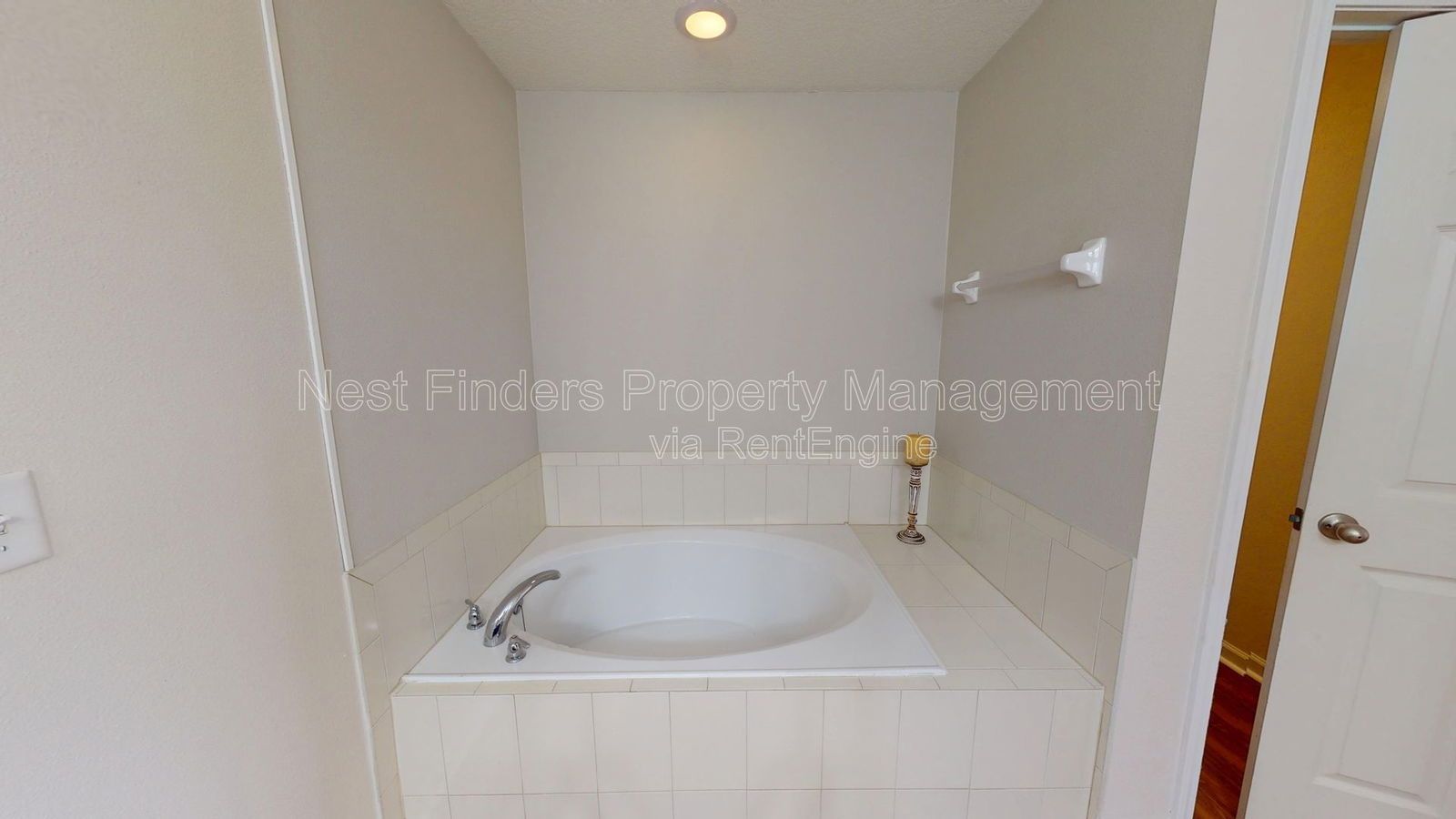 Spacious 4-Bedroom Home in Magnolia Glen! property image