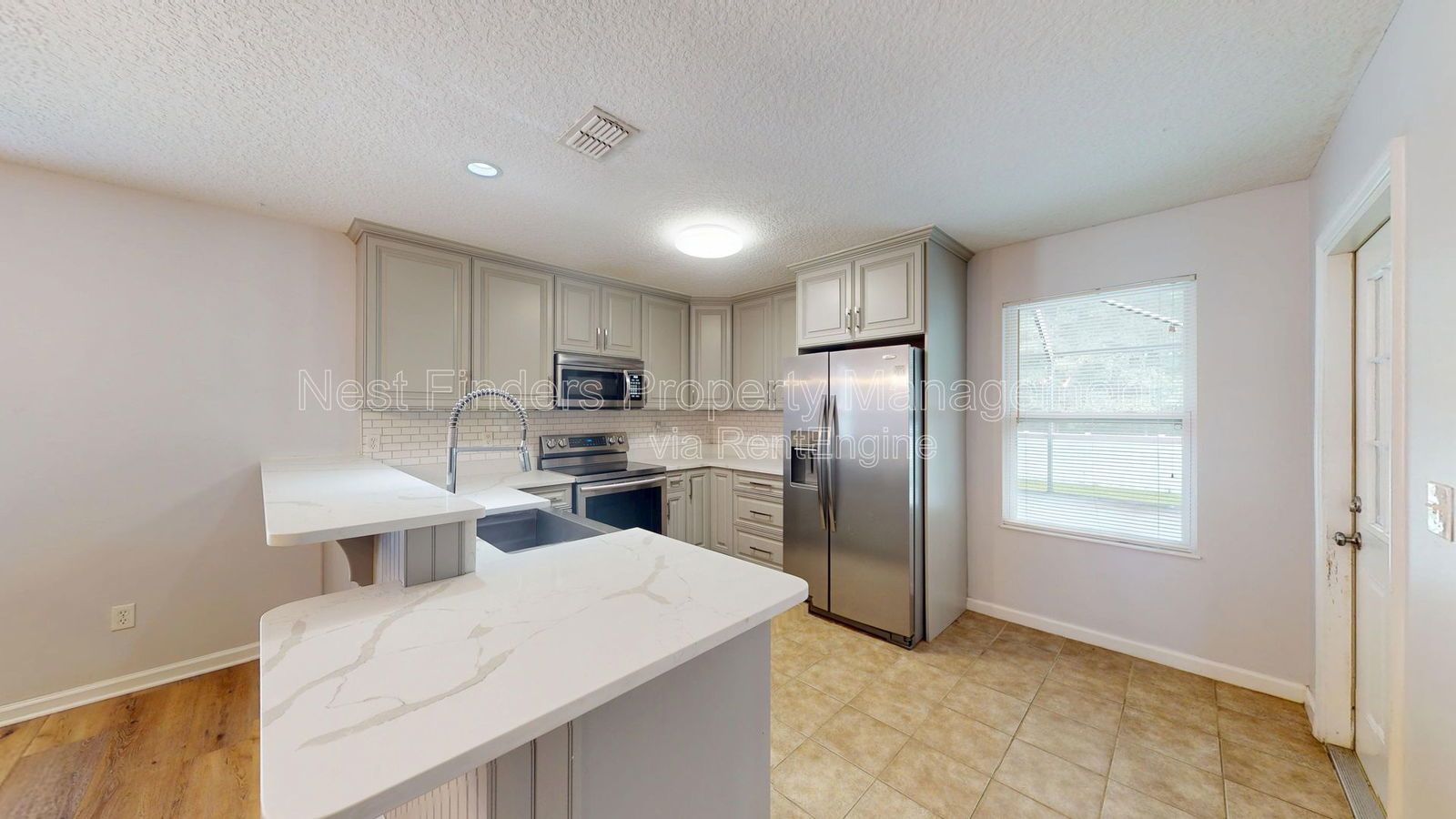 Charming 3-Bedroom Home in Greenfield Lakes! property image