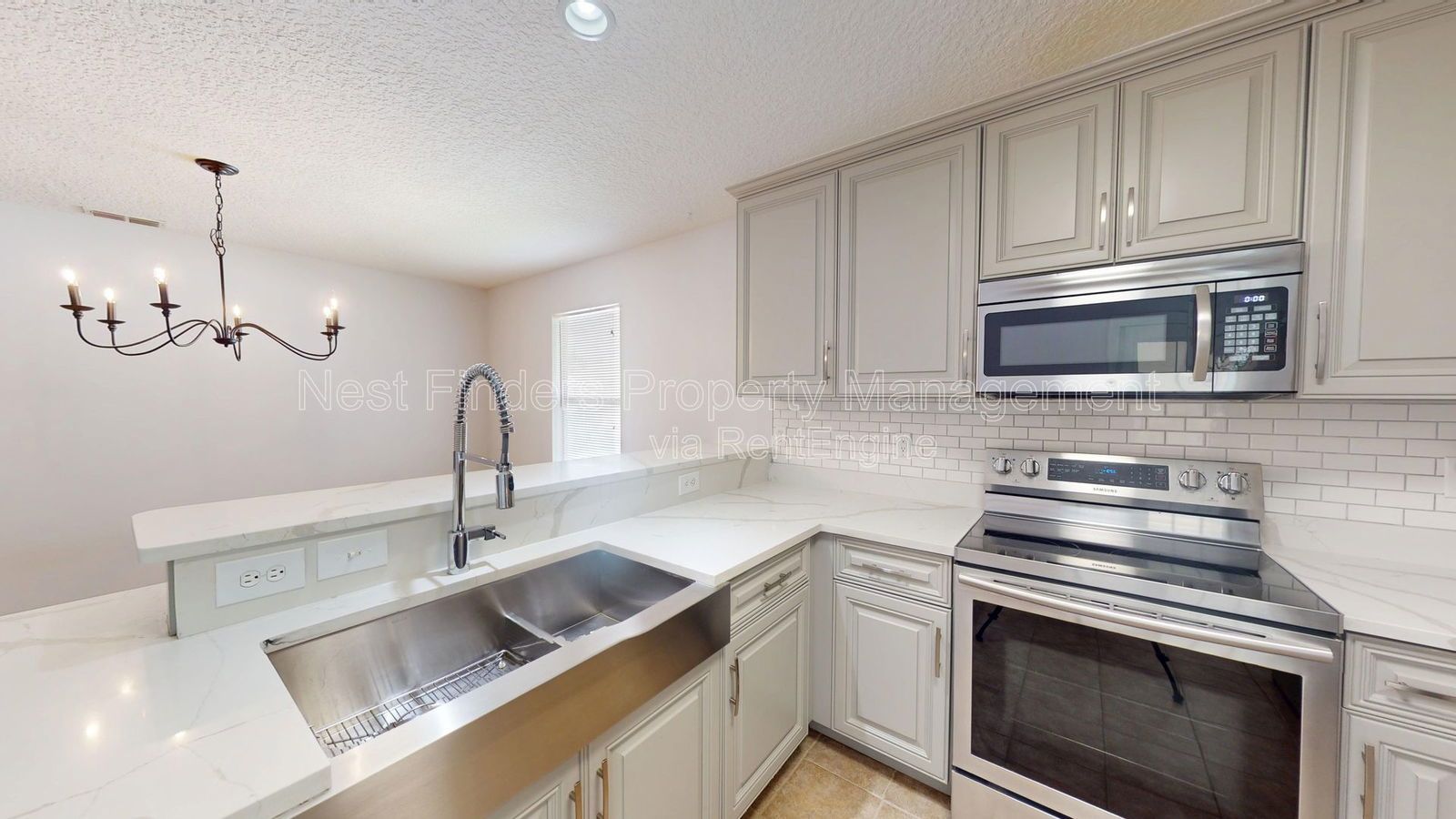 Charming 3-Bedroom Home in Greenfield Lakes! property image