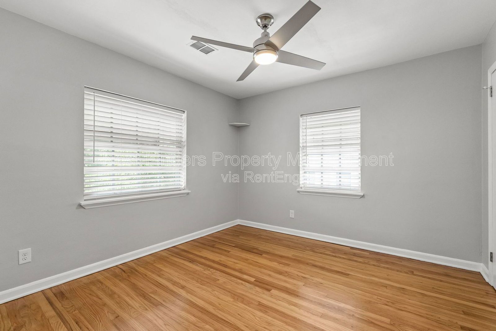 Riverside Gem for Rent – Just Steps from the St. Johns River! property image