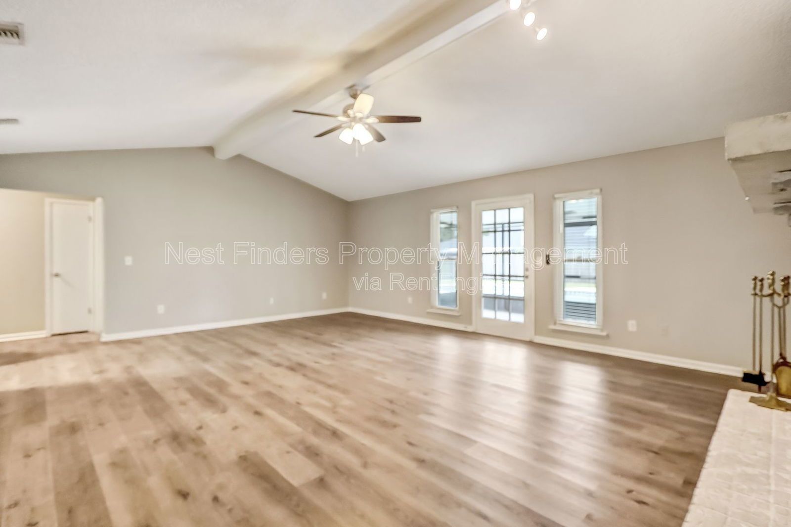 STUNNING POOL HOME for rent in the heart of Mandarin! property image