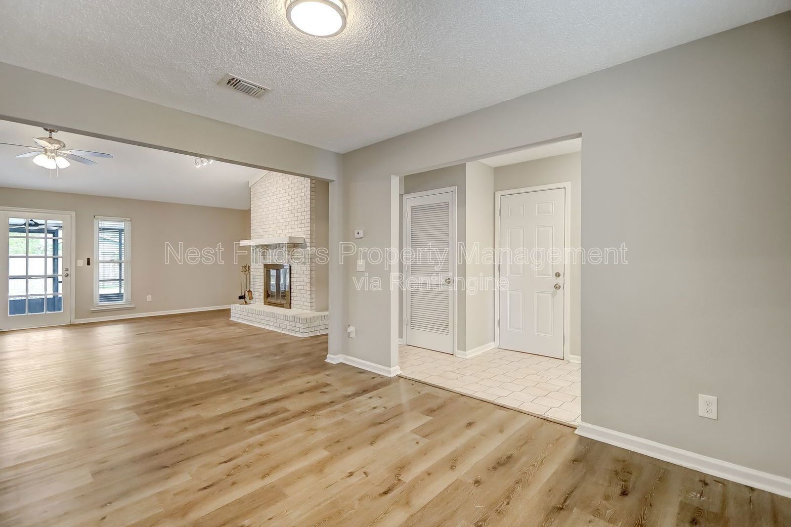 STUNNING POOL HOME for rent in the heart of Mandarin! property image