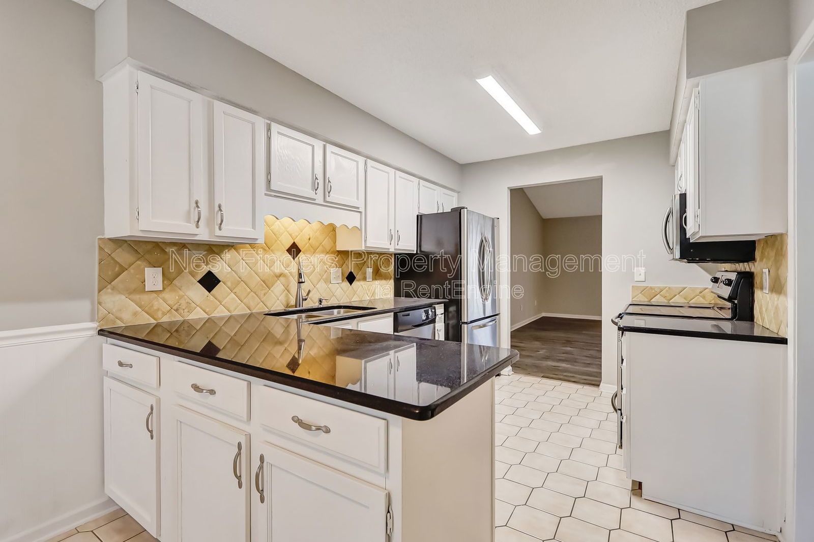 STUNNING POOL HOME for rent in the heart of Mandarin! property image