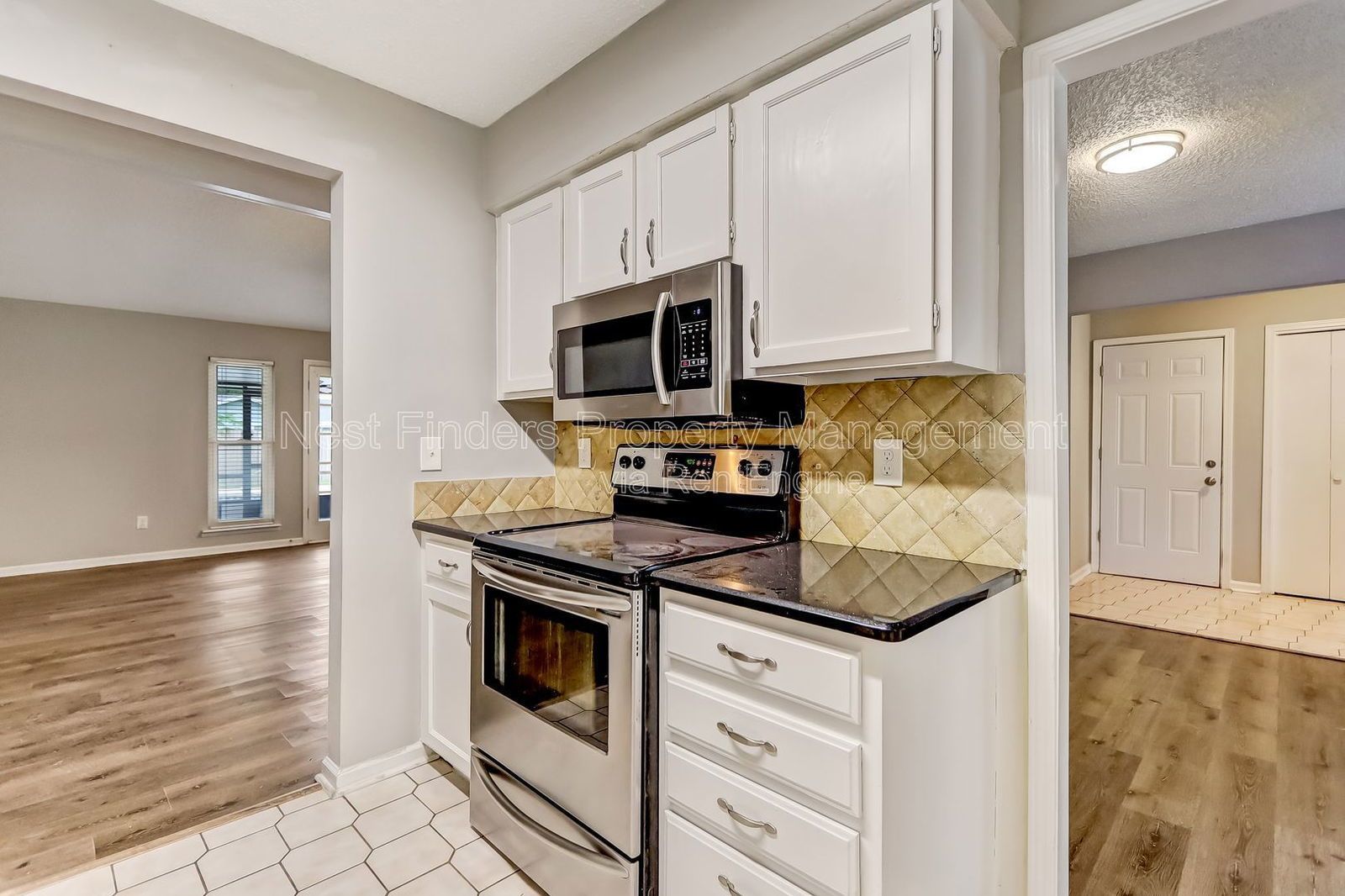 STUNNING POOL HOME for rent in the heart of Mandarin! property image