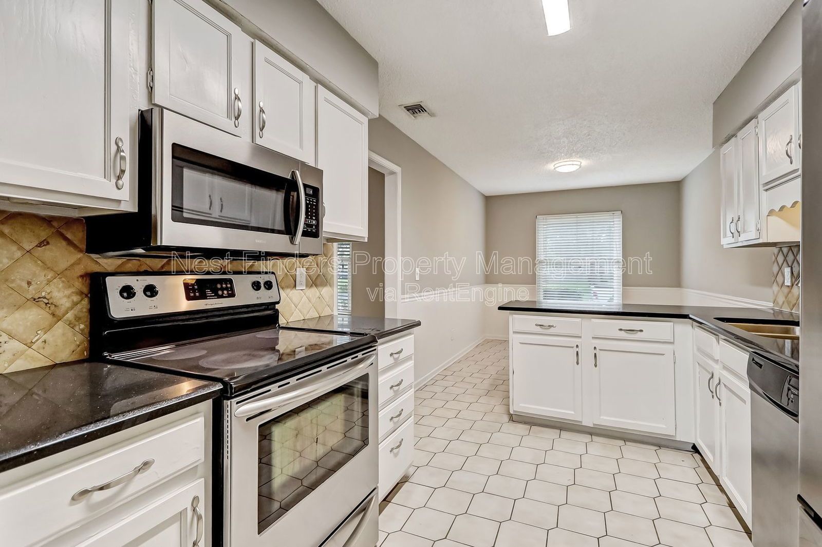 STUNNING POOL HOME for rent in the heart of Mandarin! property image