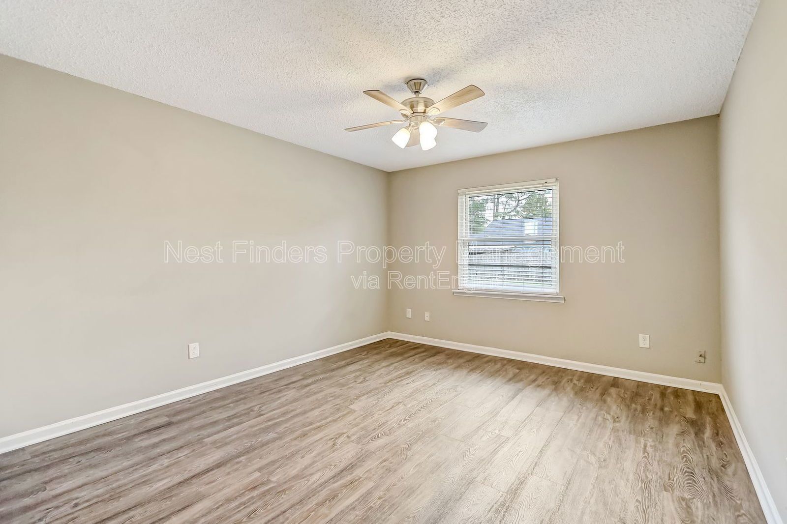 STUNNING POOL HOME for rent in the heart of Mandarin! property image