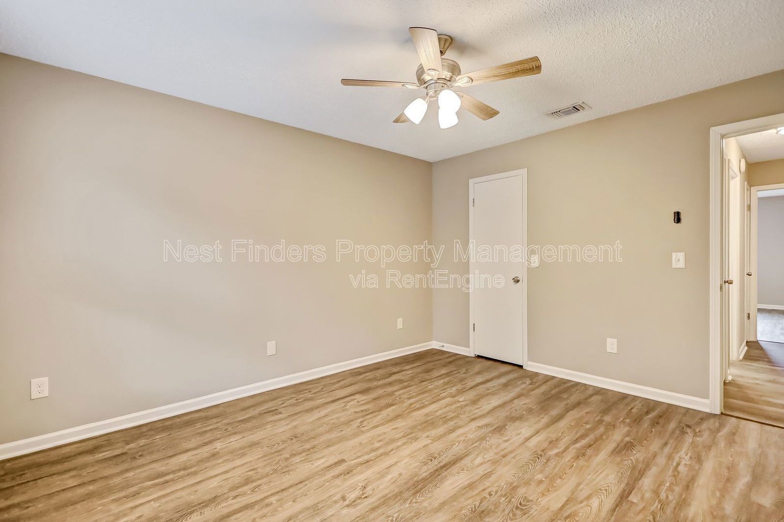 STUNNING POOL HOME for rent in the heart of Mandarin! property image