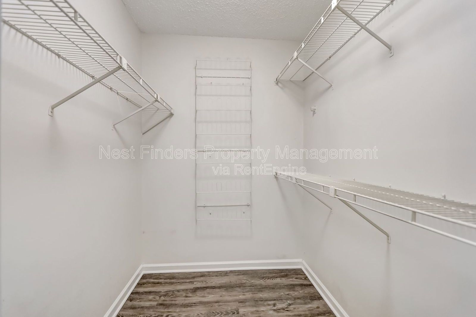 STUNNING POOL HOME for rent in the heart of Mandarin! property image