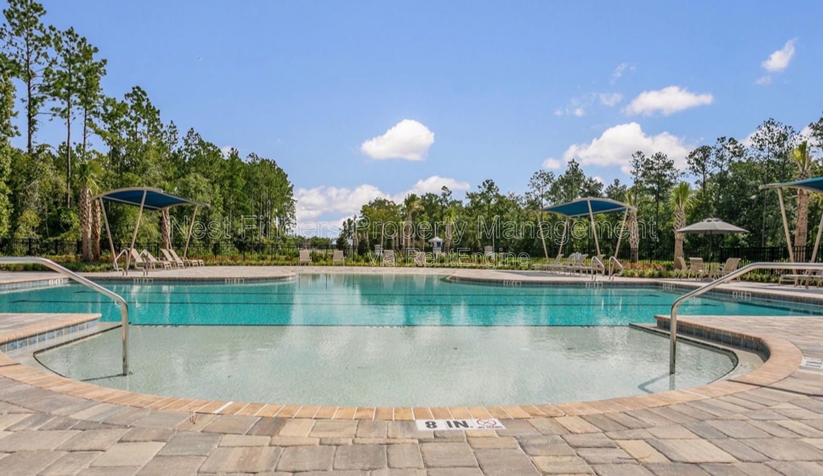Gorgeous End-Unit Townhome in Waterford Lakes at SilverLeaf! property image