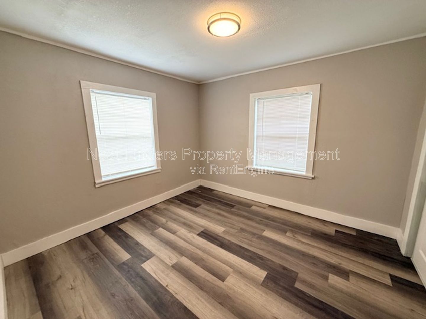 Charming Beachside Bungalow for Rent! property image