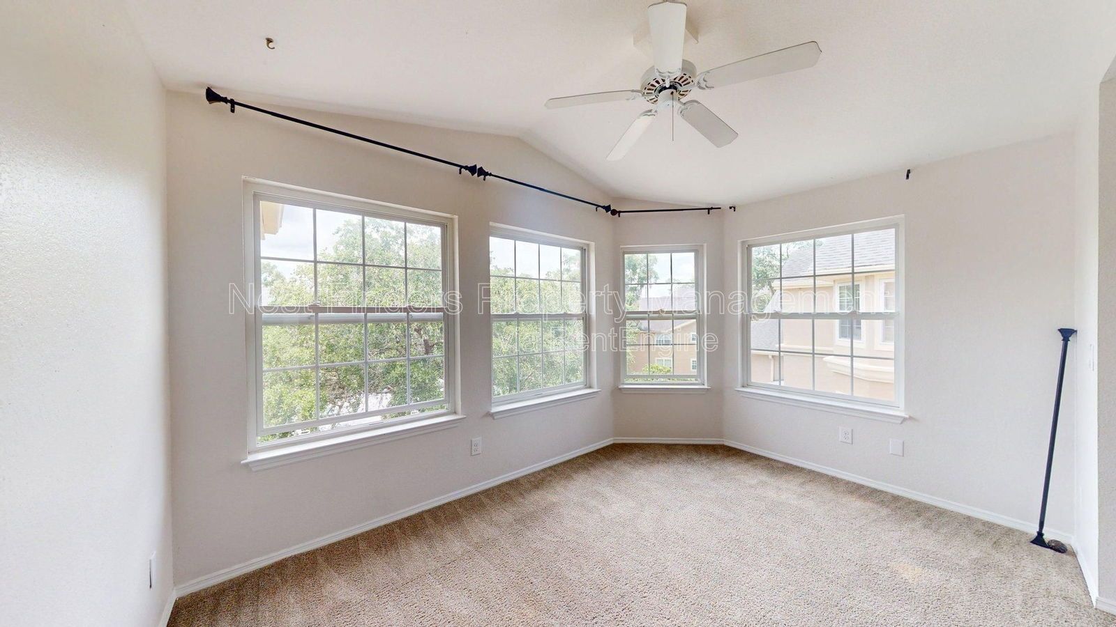 Stunning 2 Bedroom, 2 Bathroom Condo in The Grand Reserve! property image