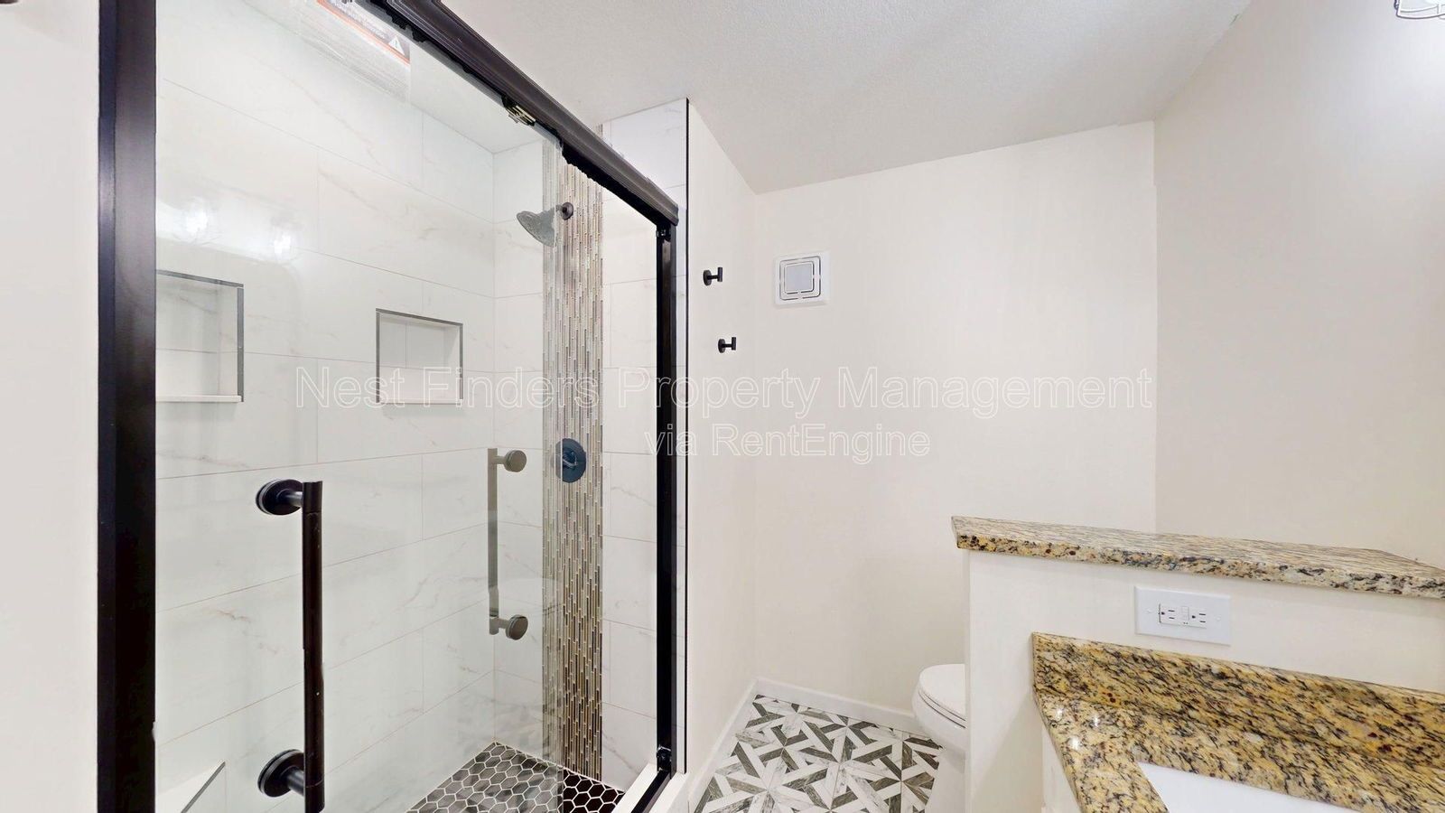 Stunning 2 Bedroom, 2 Bathroom Condo in The Grand Reserve! property image