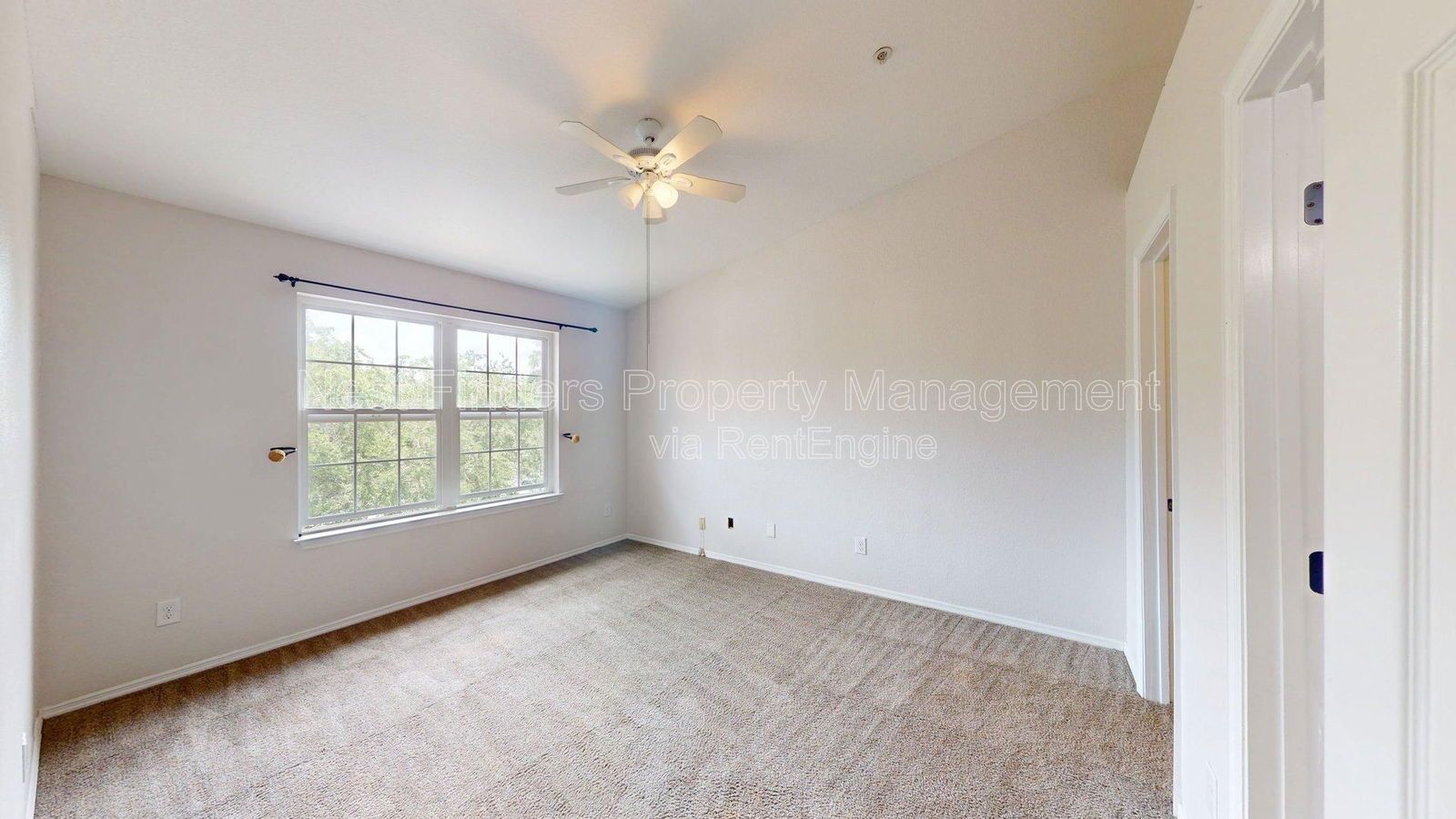 Stunning 2 Bedroom, 2 Bathroom Condo in The Grand Reserve! property image