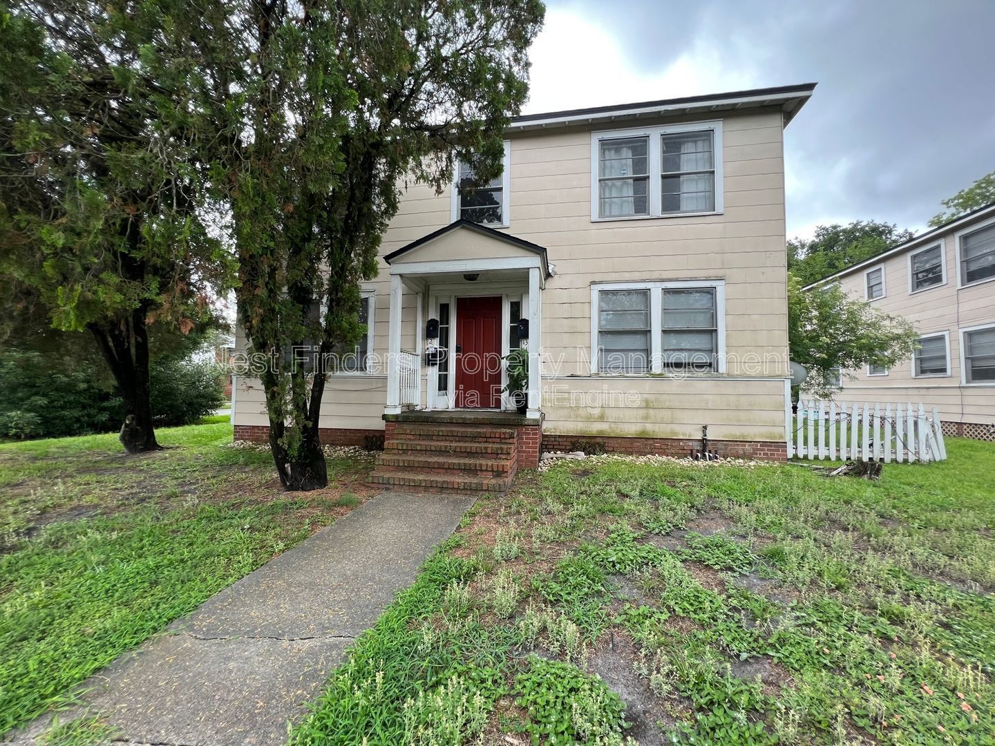 Nice 1 bedroom, 1 bathroom duplex in the heart of Riverside! property image