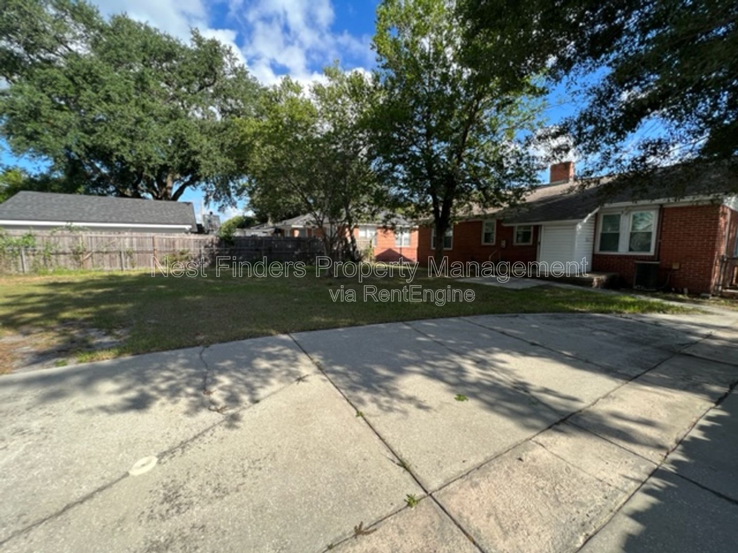 Charming 2-bedroom, 1-bathroom brick home for rent in the desirable Spring Park area. property image