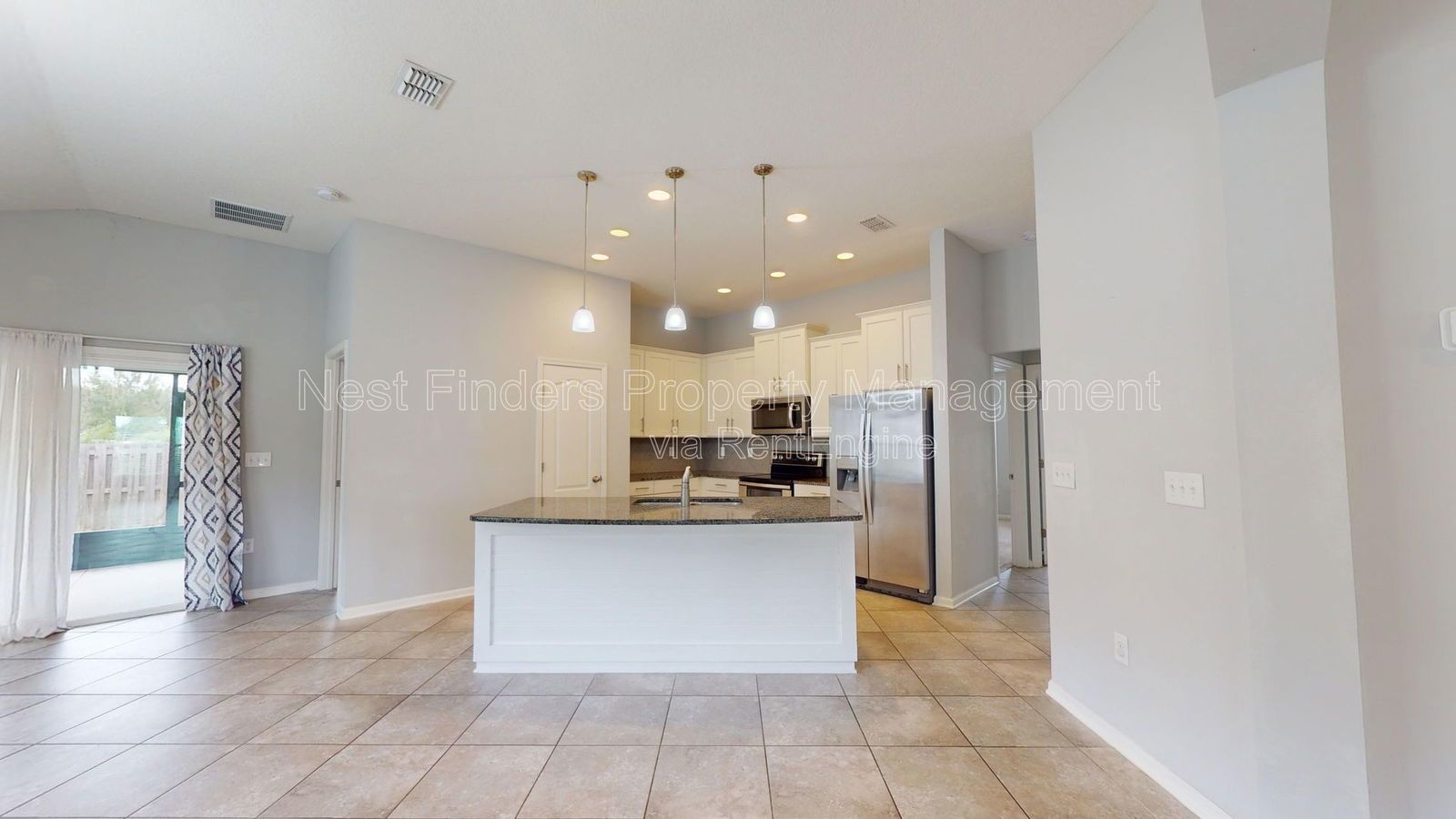 Beautiful 3 bedroom home for rent in Samara Lakes! property image