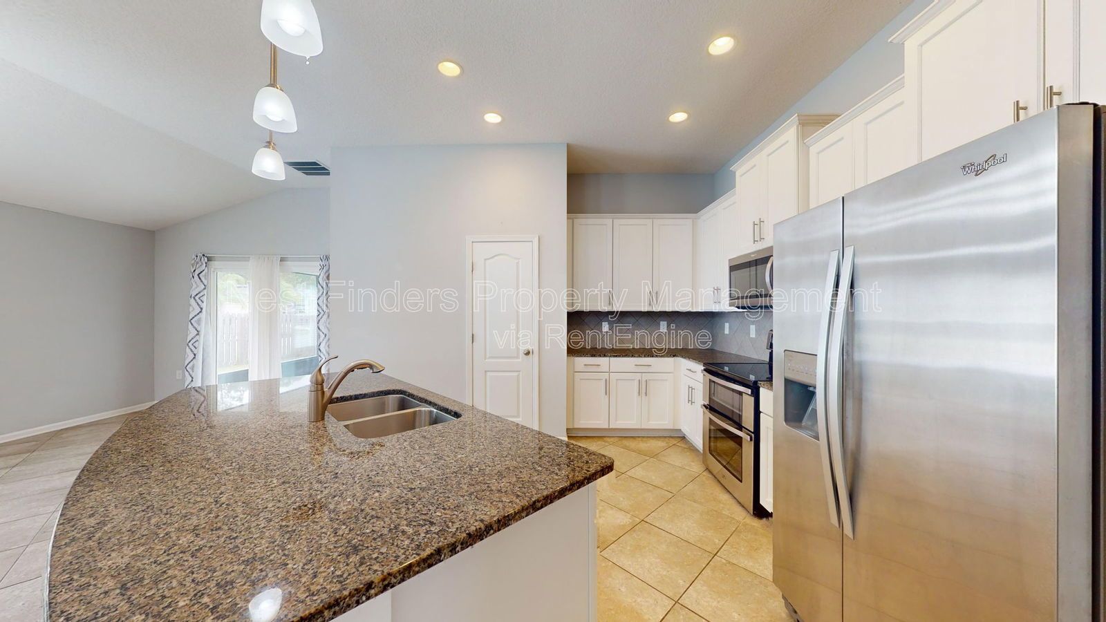 Beautiful 3 bedroom home for rent in Samara Lakes! property image