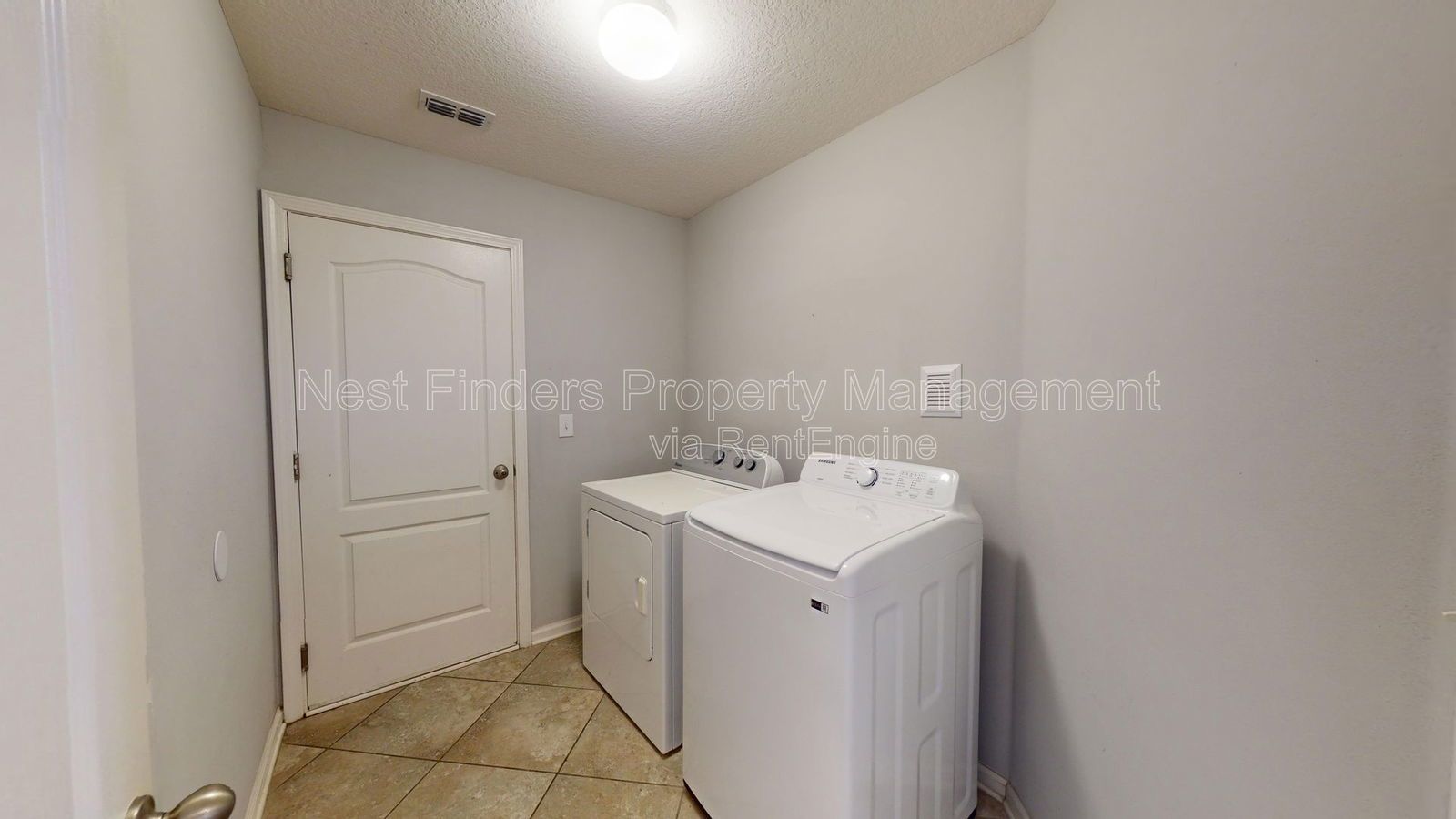 Beautiful 3 bedroom home for rent in Samara Lakes! property image