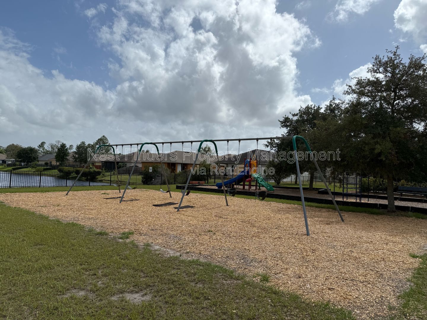 Spacious 4-Bedroom Home in Magnolia Glen! property image