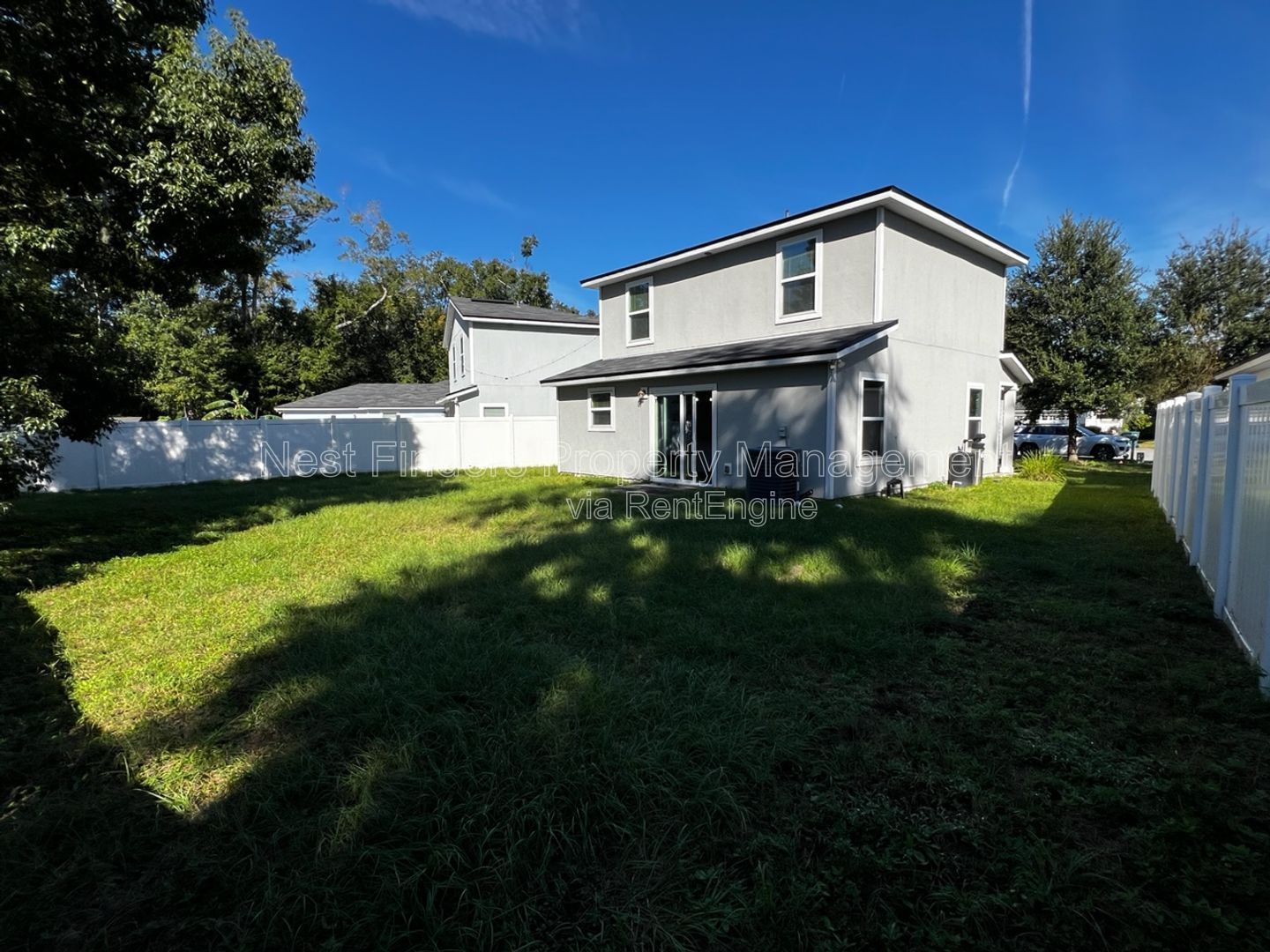Beautiful 3-bedroom, 2.5-bathroom residence offering nearly 1,600 square feet of comfortable living space property image
