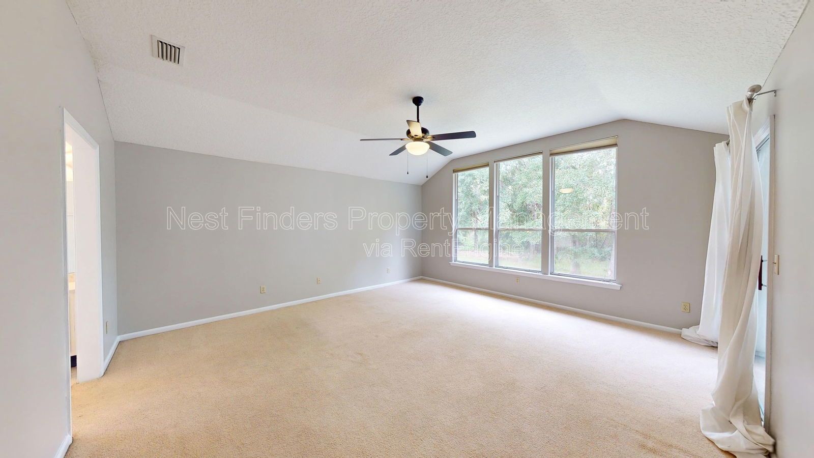 Stunning 5-bedroom, 4-bathroom home for rent in the heart of Mandarin’s Waterford Estates! property image