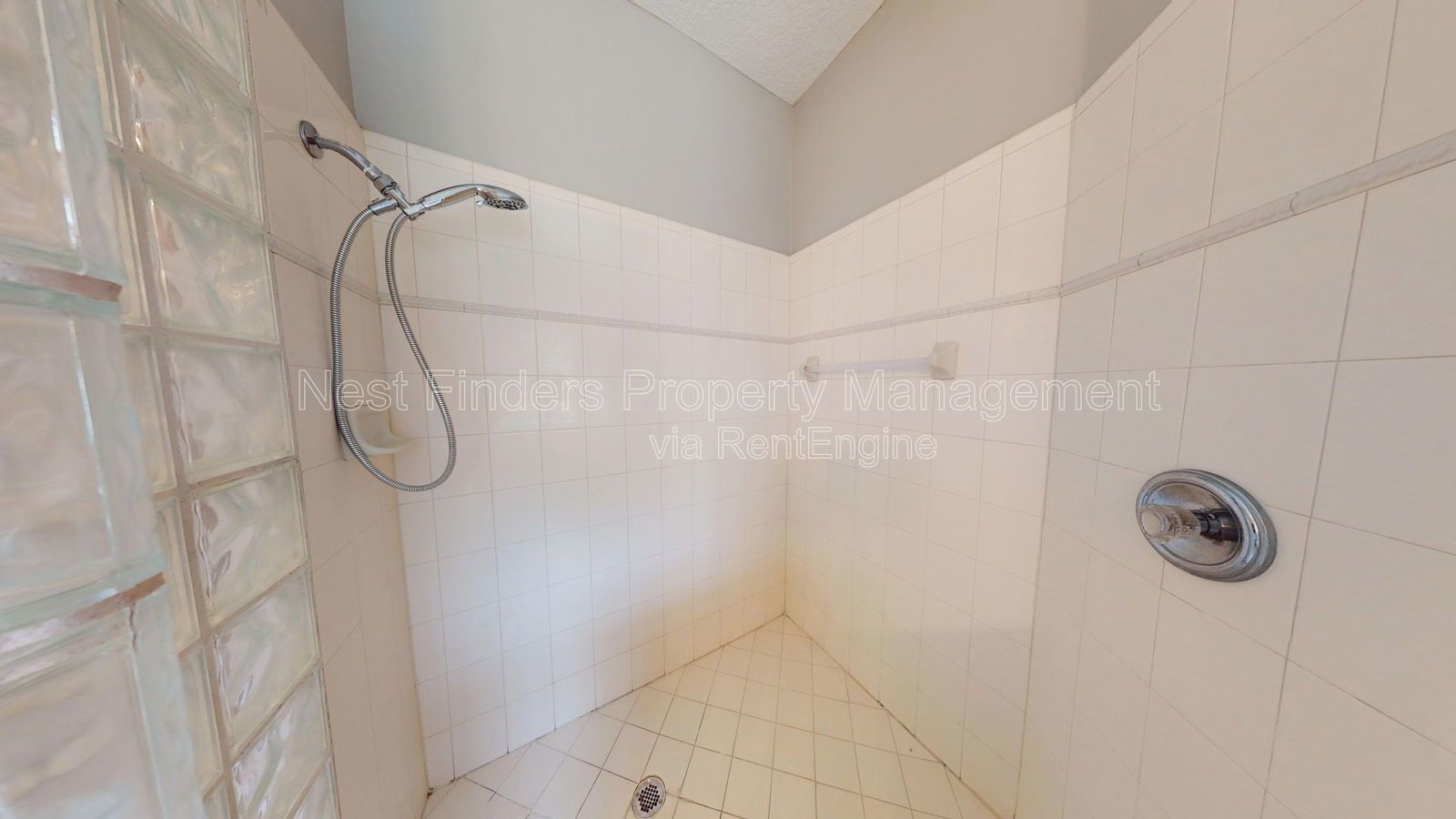 Stunning 5-bedroom, 4-bathroom home for rent in the heart of Mandarin’s Waterford Estates! property image