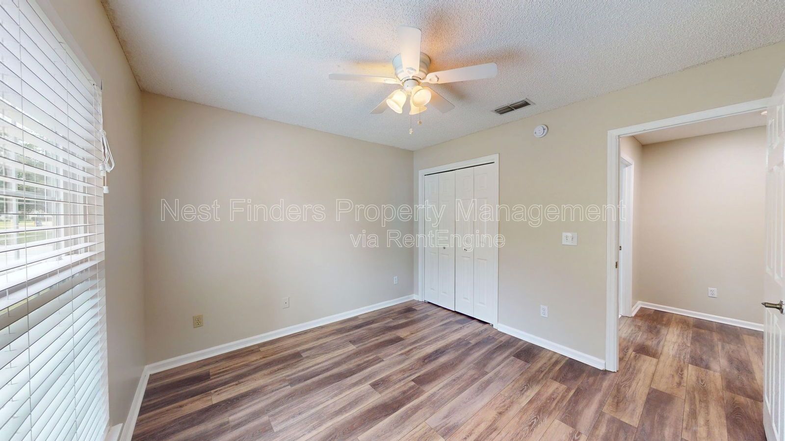 Charming 3BR/2BA corner-lot home with vaulted ceilings, fireplace, and spacious fenced yard. property image