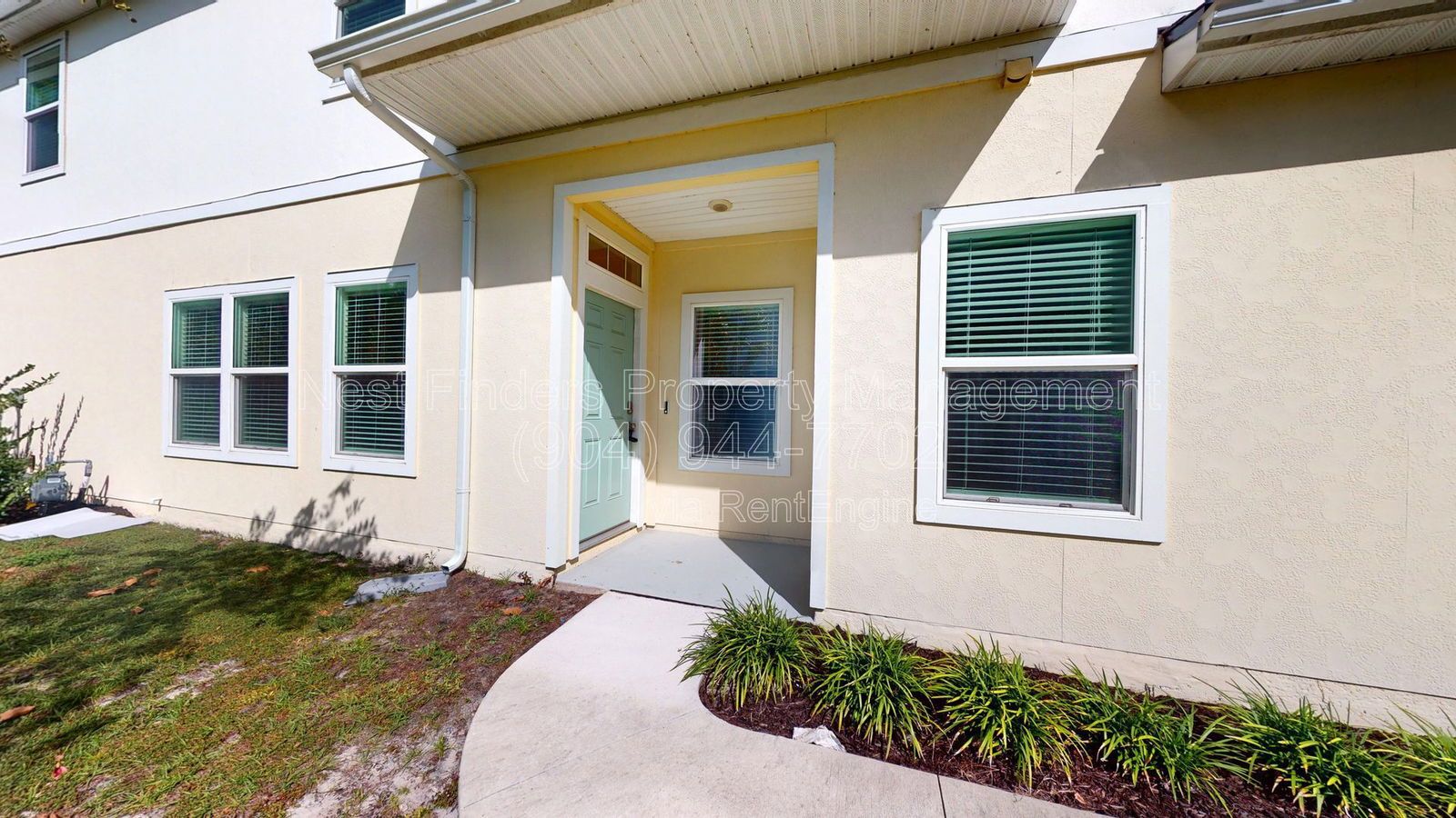Spacious End-Unit Townhome in Waterford Lakes! property image