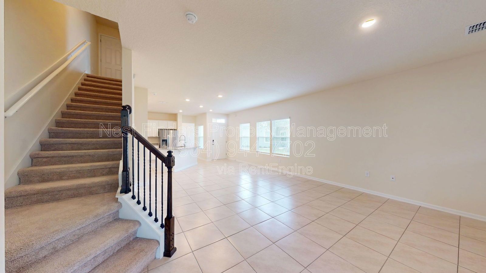 Spacious End-Unit Townhome in Waterford Lakes! property image