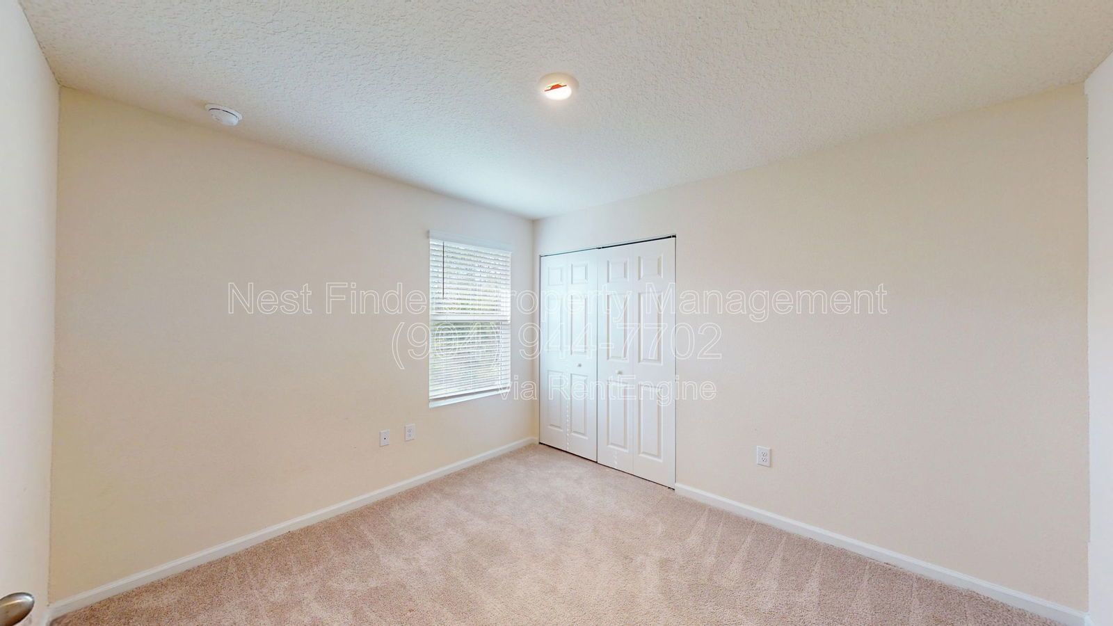 Spacious End-Unit Townhome in Waterford Lakes! property image
