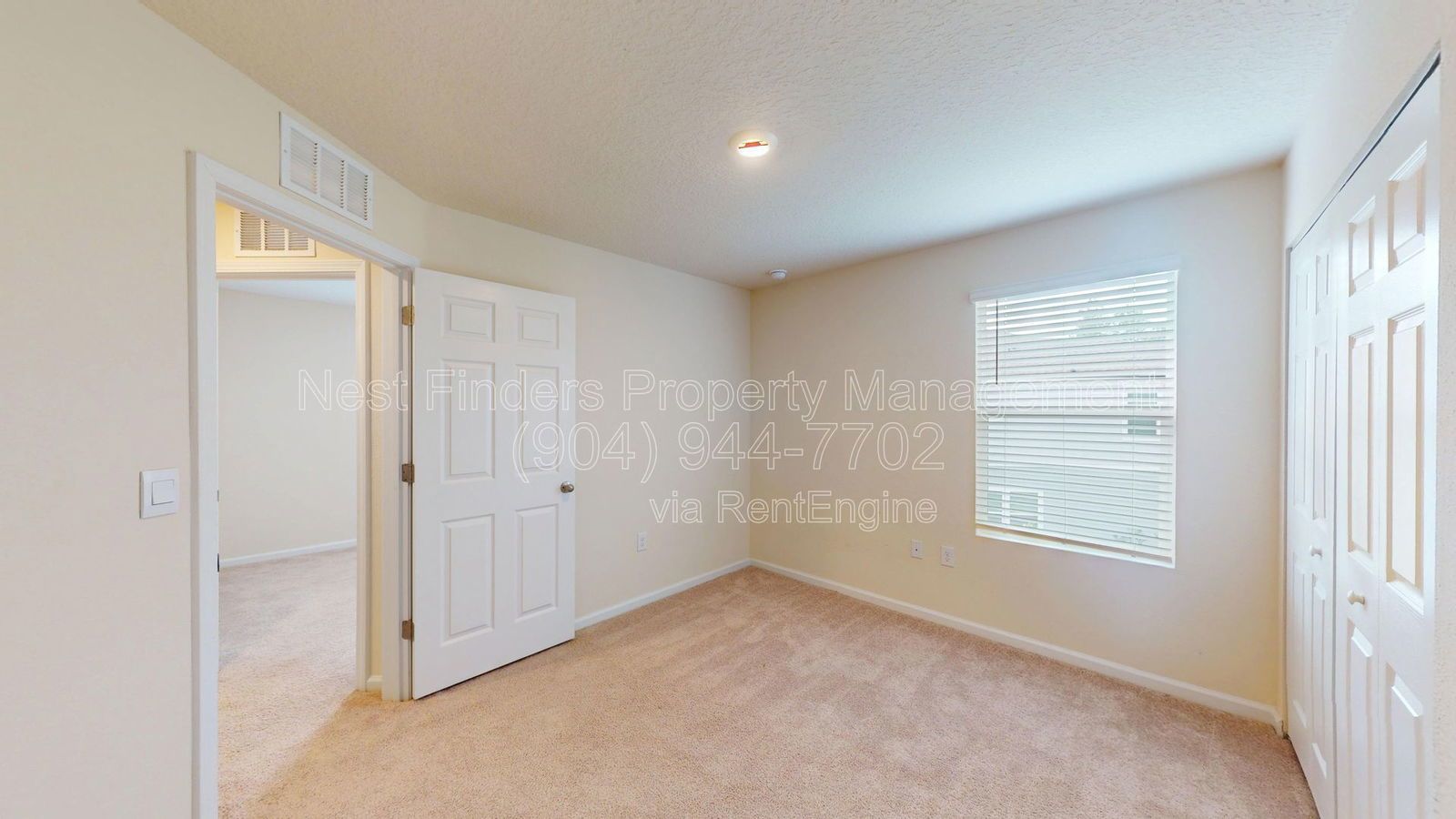 Spacious End-Unit Townhome in Waterford Lakes! property image