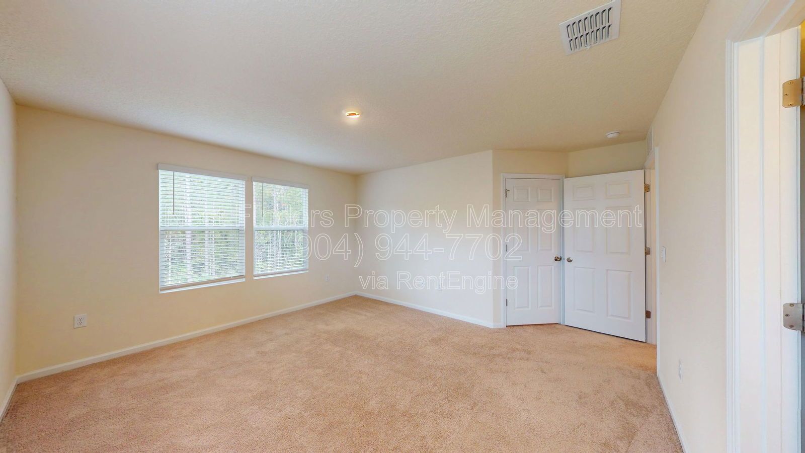 Spacious End-Unit Townhome in Waterford Lakes! property image